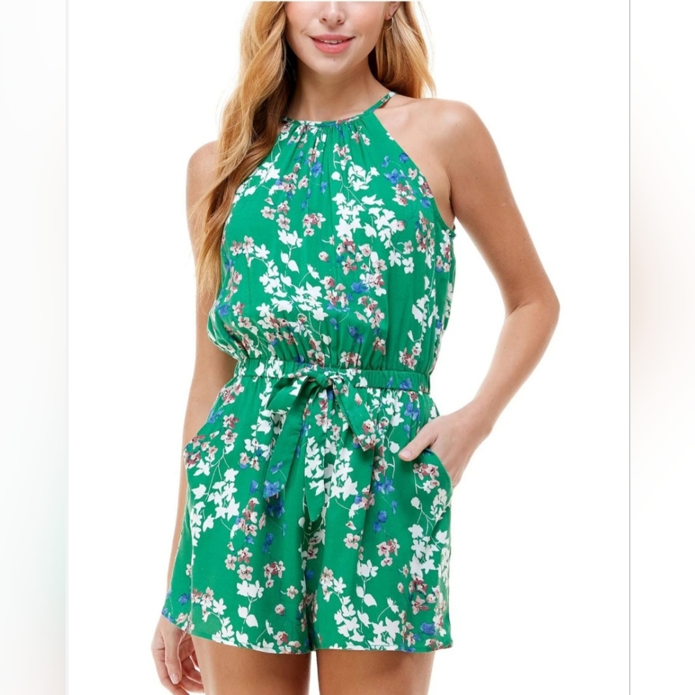 Women's Clothing (583)